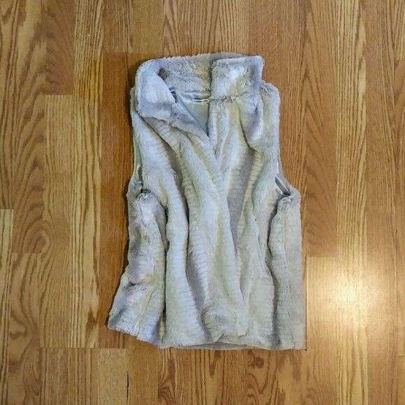 Faux Fur Vest Croft & Barrow - Picture 3 of 5